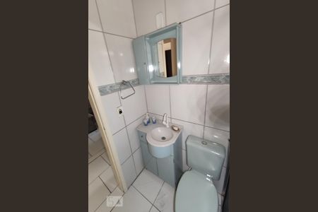 Casa à venda com 173m², 3 quartos e 3 vagas Casa à venda com 173m², 3 quartos e 3 vagasBanheiro