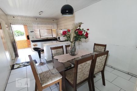 Casa à venda com 173m², 3 quartos e 3 vagas Casa à venda com 173m², 3 quartos e 3 vagasCozinha