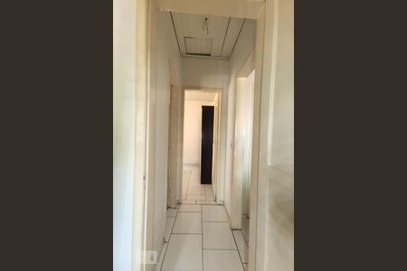 Casa à venda com 173m², 3 quartos e 3 vagas Casa à venda com 173m², 3 quartos e 3 vagasCorredor
