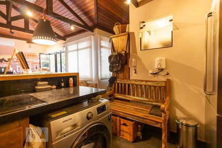 Casa à venda com 170m², 4 quartos e 2 vagas Casa à venda com 170m², 4 quartos e 2 vagasSala 2