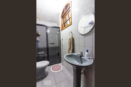 Casa à venda com 170m², 4 quartos e 2 vagas Casa à venda com 170m², 4 quartos e 2 vagasBanheiro