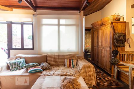 Casa à venda com 170m², 4 quartos e 2 vagas Casa à venda com 170m², 4 quartos e 2 vagasSala 2