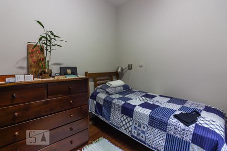 Casa à venda com 170m², 4 quartos e 2 vagas Casa à venda com 170m², 4 quartos e 2 vagasQuarto 1