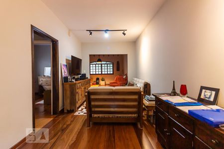 Sala de casa à venda com 4 quartos, 170m² em Conjunto Residencial Butantã, São Paulo
