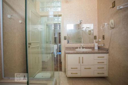 Casa à venda com 360m², 4 quartos e 4 vagasBanheiro 3