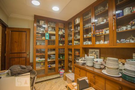 Casa à venda com 360m², 4 quartos e 4 vagasEscritório