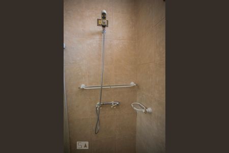 Casa à venda com 360m², 4 quartos e 4 vagasBanheiro 3 - Chuveiro