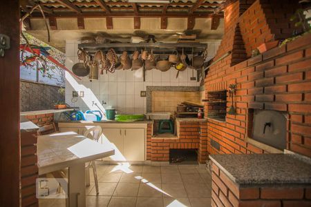 Casa à venda com 360m², 4 quartos e 4 vagasQuintal - Churrasqueira