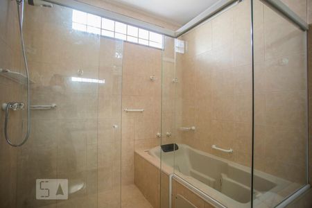 Casa à venda com 360m², 4 quartos e 4 vagasBanheiro 3