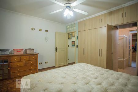 Casa à venda com 360m², 4 quartos e 4 vagasSuite 1 - Armários