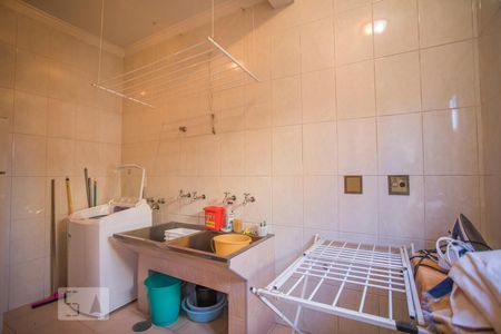 Casa à venda com 360m², 4 quartos e 4 vagasÁrea de Serviço