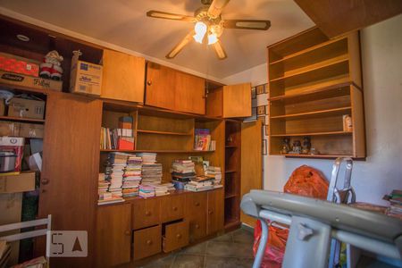 Casa à venda com 360m², 4 quartos e 4 vagasQuarto de Serviço 2 - Armários