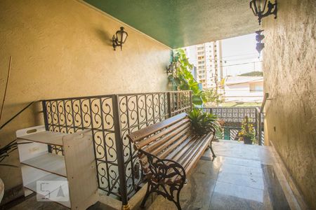 Casa à venda com 360m², 4 quartos e 4 vagasEntrada