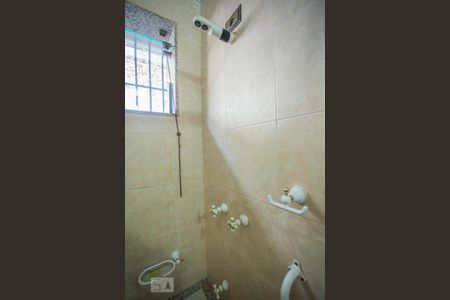 Casa à venda com 360m², 4 quartos e 4 vagasBanheiro Suite 2 - Chuveiro