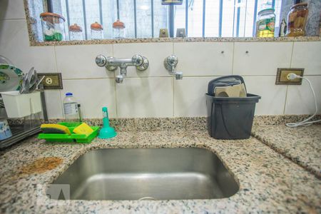 Casa à venda com 360m², 4 quartos e 4 vagasCozinha - Torneira