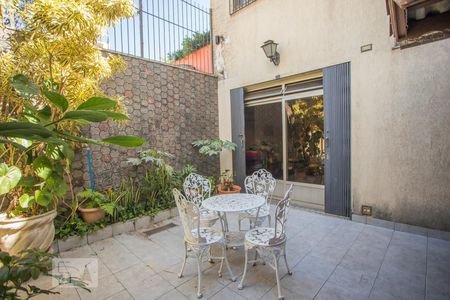 Casa à venda com 360m², 4 quartos e 4 vagasQuintal