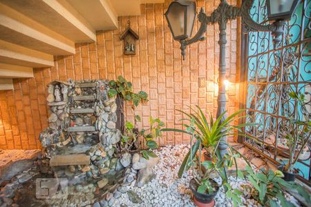 Casa à venda com 360m², 4 quartos e 4 vagasEntrada Casacata