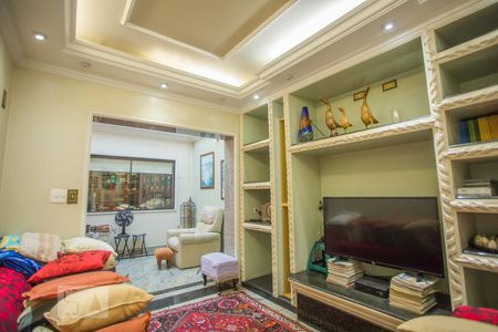 Casa à venda com 360m², 4 quartos e 4 vagasSala de TV