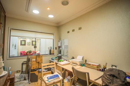 Casa à venda com 360m², 4 quartos e 4 vagasEscritório