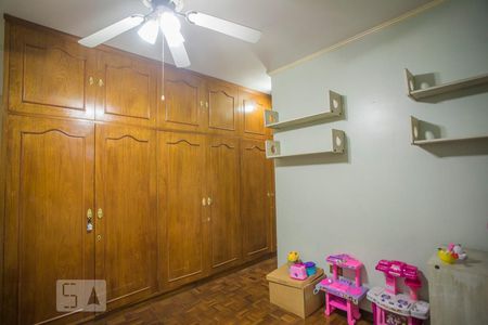 Casa à venda com 360m², 4 quartos e 4 vagasSuite 2 - Armários