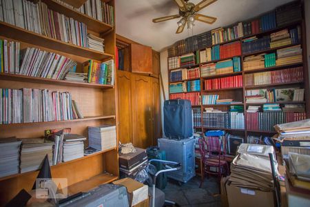 Casa à venda com 360m², 4 quartos e 4 vagasQuarto de Serviço 3