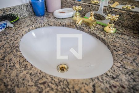 Apartamento à venda com 128m², 3 quartos e 3 vagasBanheiro Suíte - Torneira