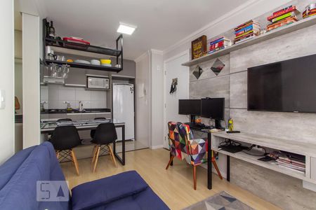 Sala de apartamento para alugar com 1 quarto, 34m² em Cristo Rei, Curitiba