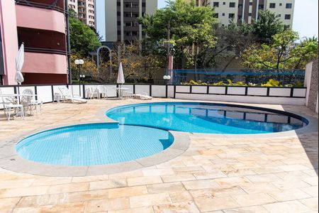 Apartamento para alugar com 72m², 3 quartos e 1 vaga Apartamento para alugar com 72m², 3 quartos e 1 vagaPiscina