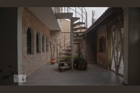 Casa à venda com 285m², 6 quartos e 2 vagasFachada