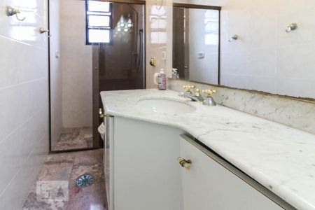 Banheiro de apartamento para alugar com 1 quarto, 55m² em Itaim Bibi, São Paulo