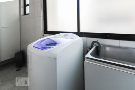 Apartamento à venda com 55m², 1 quarto e 1 vaga Apartamento à venda com 55m², 1 quarto e 1 vagaÁrea de Serviço