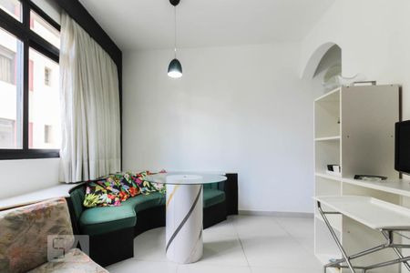 Sala de apartamento para alugar com 1 quarto, 55m² em Itaim Bibi, São Paulo