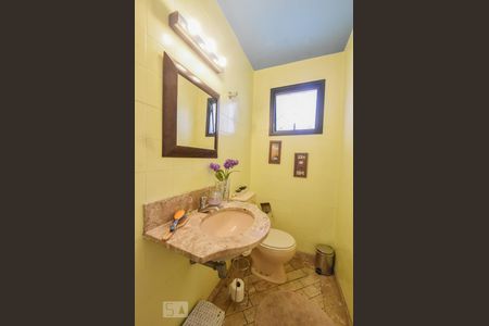 Casa à venda com 190m², 4 quartos e 2 vagasLavabo