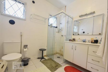 Casa à venda com 190m², 4 quartos e 2 vagasBanheiro Suíte 01