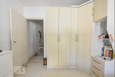 Casa à venda com 190m², 4 quartos e 2 vagasSuíte 01