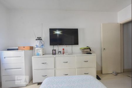 Casa à venda com 190m², 4 quartos e 2 vagasSuíte 01