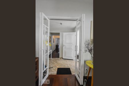 Hall de Entrada de casa à venda com 4 quartos, 190m² em Jardim Novo Santo Amaro, São Paulo