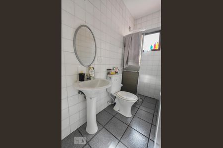 Casa à venda com 190m², 4 quartos e 2 vagasBanheiro de Serviços