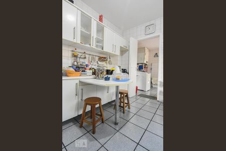 Casa à venda com 190m², 4 quartos e 2 vagasCozinha