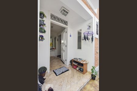 Casa à venda com 190m², 4 quartos e 2 vagasHall
