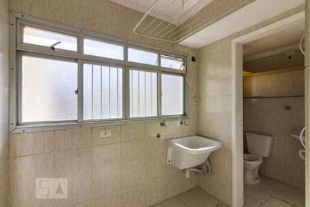 Apartamento para alugar com 72m², 3 quartos e 1 vagaÁrea de Serviço