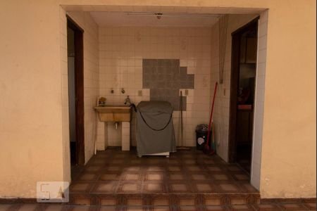 Casa à venda com 552m², 4 quartos e 7 vagasLavanderia