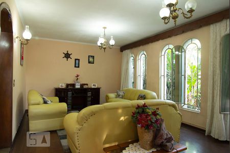 Sala de casa à venda com 4 quartos, 552m² em Vila Bertioga, São Paulo