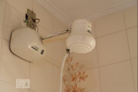 Casa à venda com 552m², 4 quartos e 7 vagasChuveiro