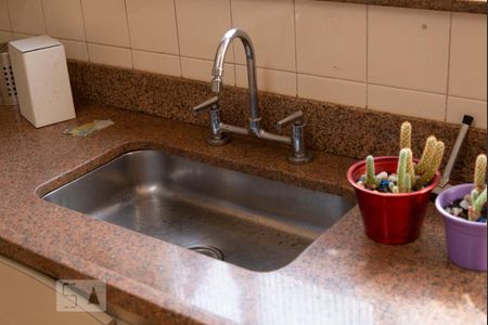 Casa à venda com 552m², 4 quartos e 7 vagasPia