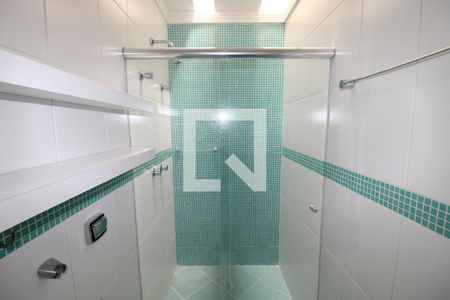 Casa de condomínio para alugar com 238m², 3 quartos e 4 vagasBanheiro 2