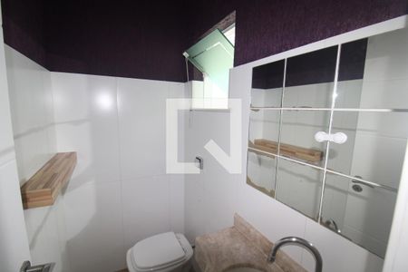 Casa de condomínio para alugar com 238m², 3 quartos e 4 vagasLavabo