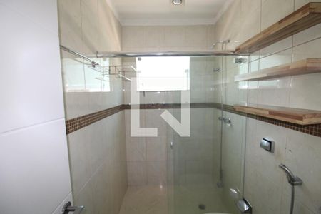 Casa de condomínio para alugar com 238m², 3 quartos e 4 vagasBanheiro 3