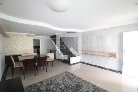 Sala de casa de condomínio para alugar com 3 quartos, 238m² em Jardim São Paulo, São Paulo