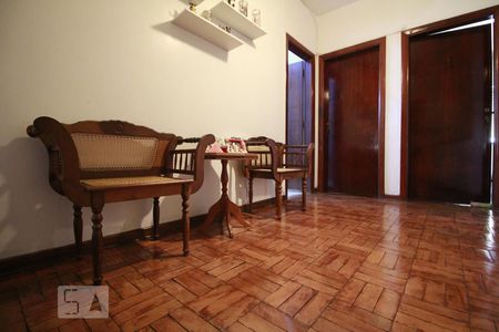 Casa à venda com 450m², 5 quartos e 3 vagasQuarto
